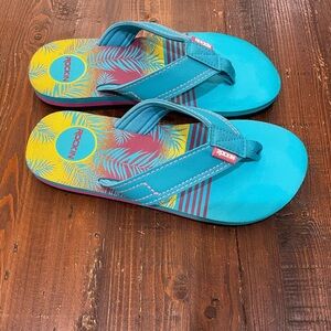 ROCKIN Blue KIDS FLIP FLOPS Size 3 NEW